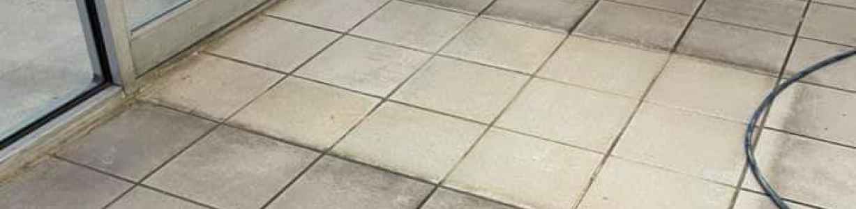 before and after grout stain removal